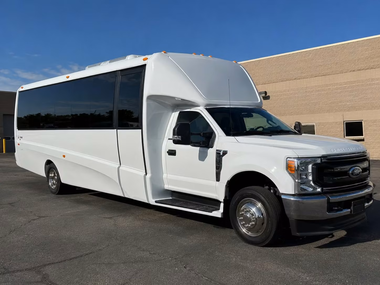 rent minibuses and charter buses for westminster stem field trips and academic competitions